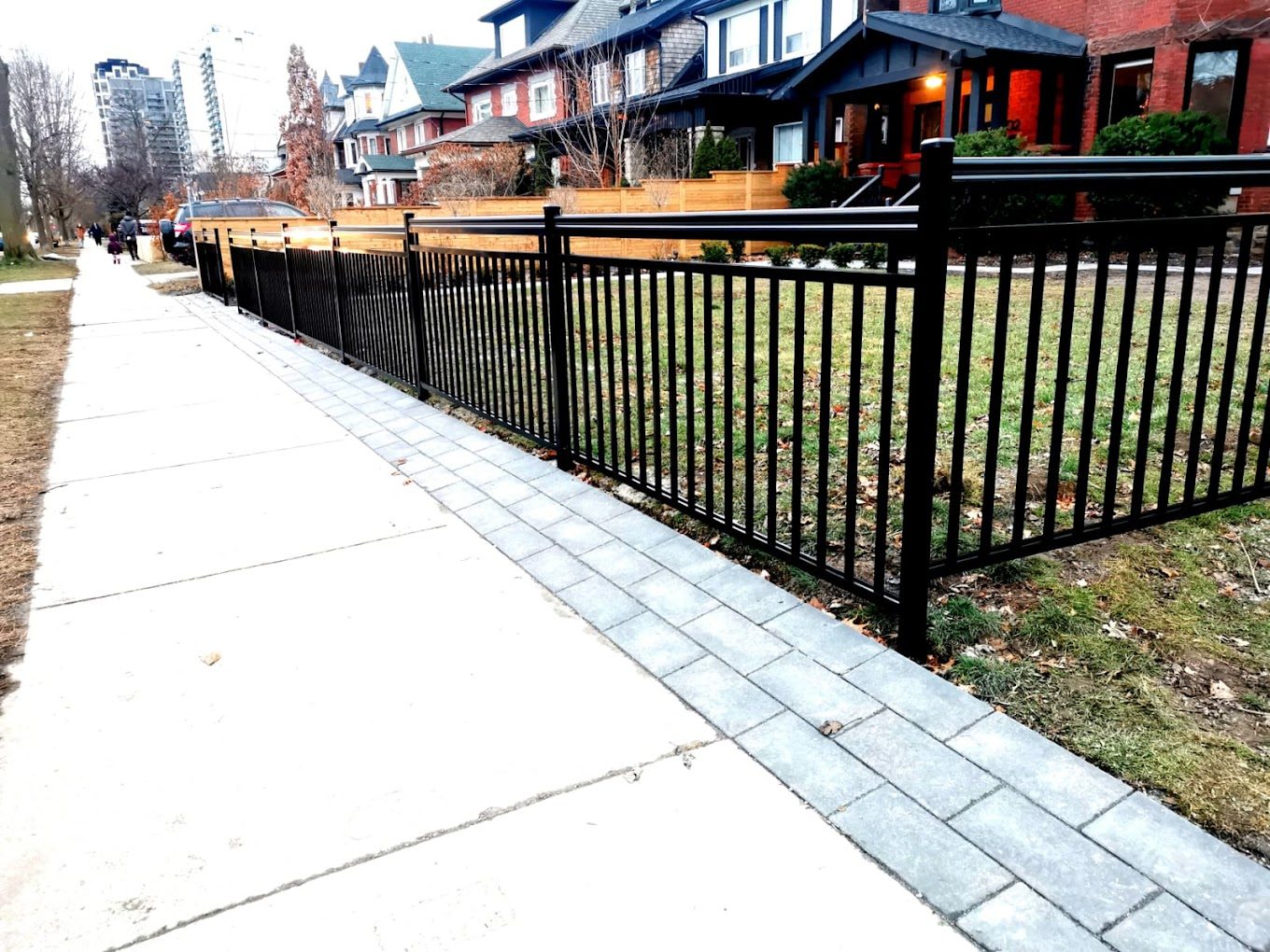 Residential Aluminum Fencing