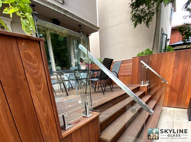 GLASS SIDE MOUNT