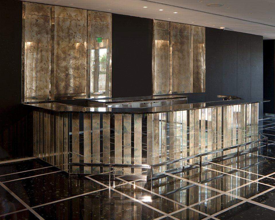 Receptiondeskmirrors1